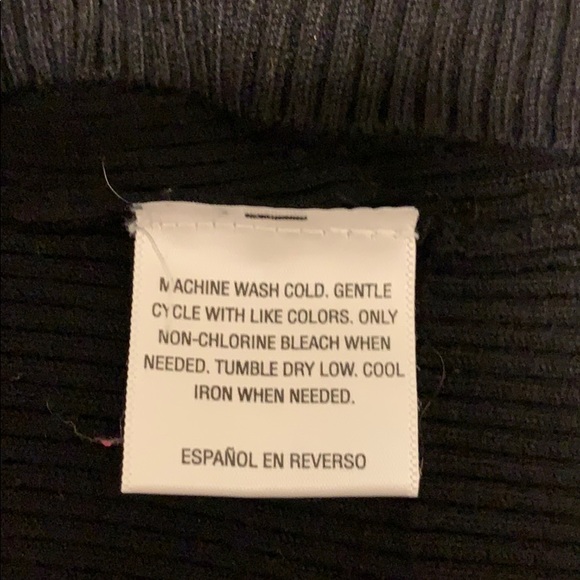 Women’s pink & black striped sweater, Large - Picture 7 of 7